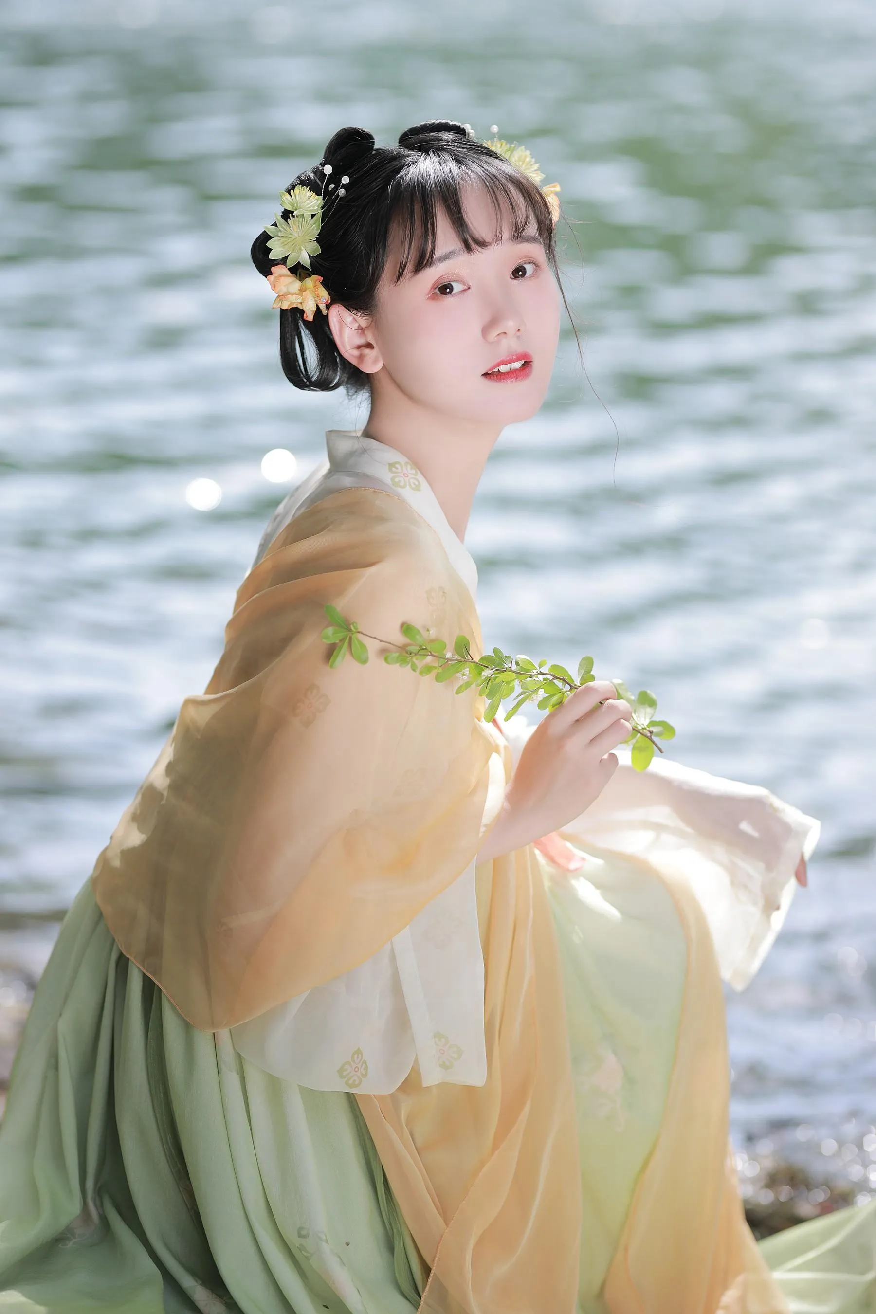 [艺图语] 2022.06.19 吾家有妹初长成 甜甜阑 [34P]插图